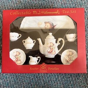 Hummel Collectible Porcelain Tea Set - The Merry Wanderer